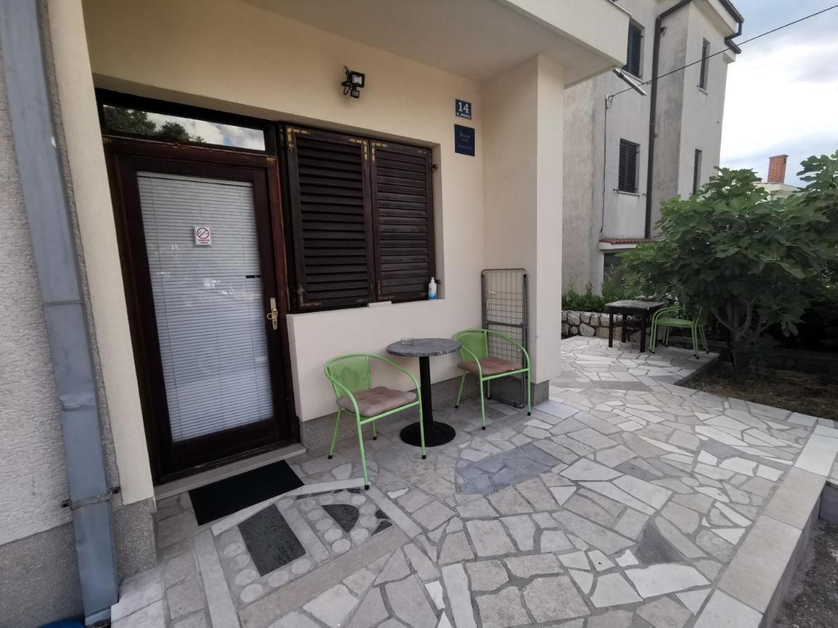 Guest House Dijana Kraljevica Extérieur photo