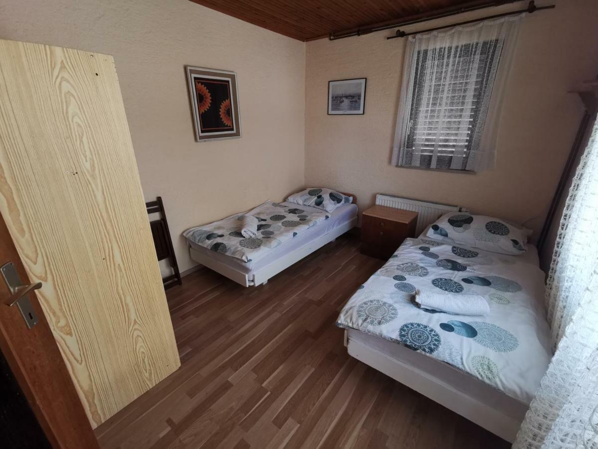 Guest House Dijana Kraljevica Extérieur photo